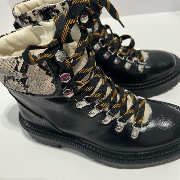 Circus by Sam Edelman Flora Lug Sole Black Furr Lace Up Ankle Boots Sz 6 - Picture 9 of 15